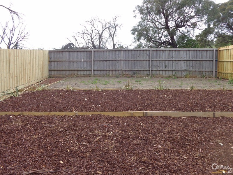 13 Penarie Place, Pakenham VIC 3810