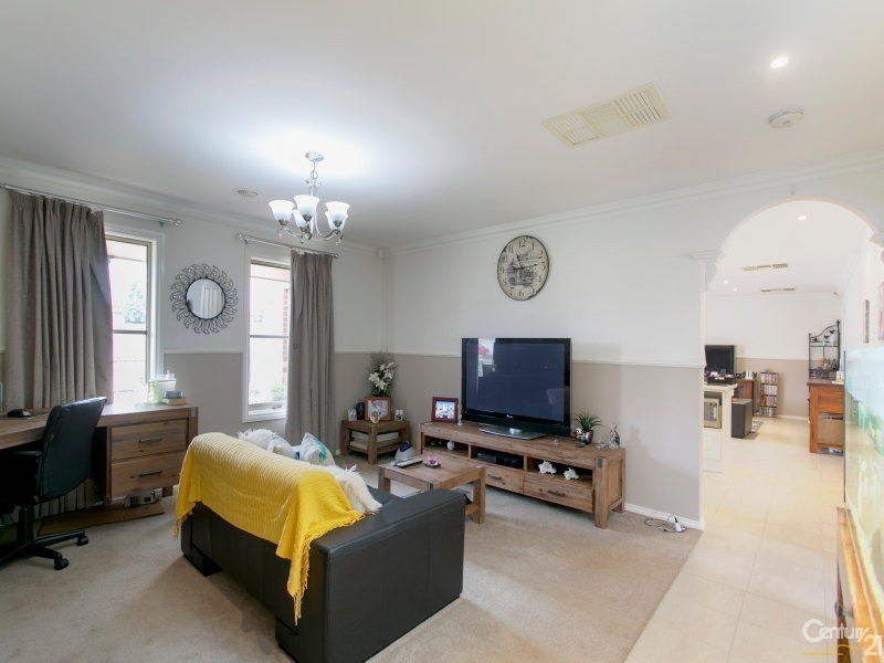 12 Mallett Grove, Lyndhurst VIC 3975