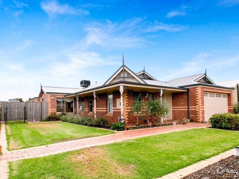 12 Mallett Grove, Lyndhurst VIC 3975