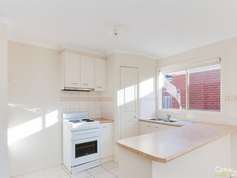 5/21 Merrijig Avenue, Cranbourne VIC 3977