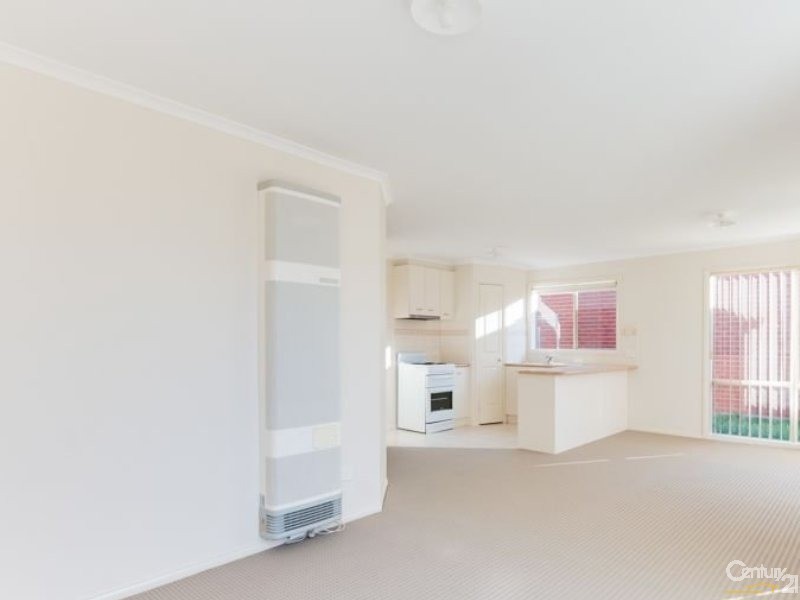 5/21 Merrijig Avenue, Cranbourne VIC 3977