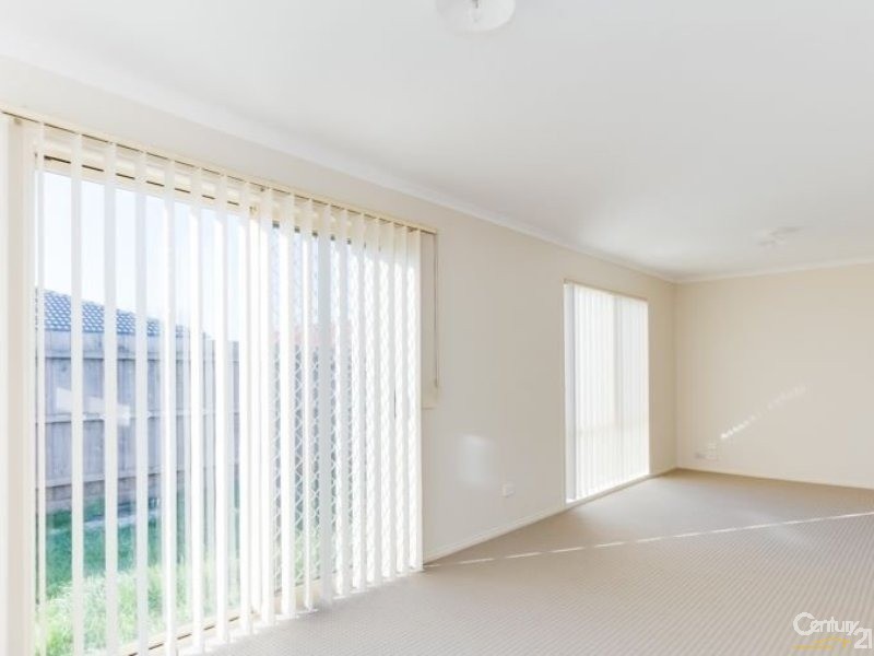 5/21 Merrijig Avenue, Cranbourne VIC 3977