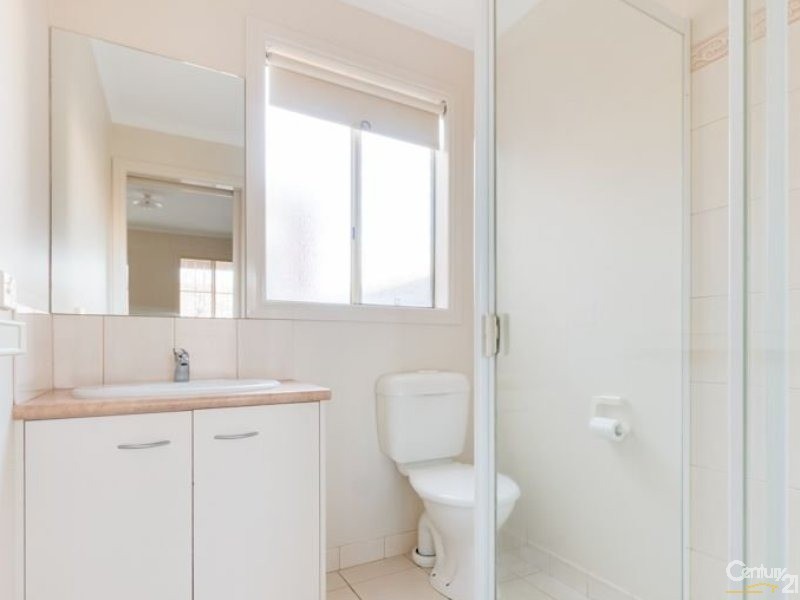 5/21 Merrijig Avenue, Cranbourne VIC 3977