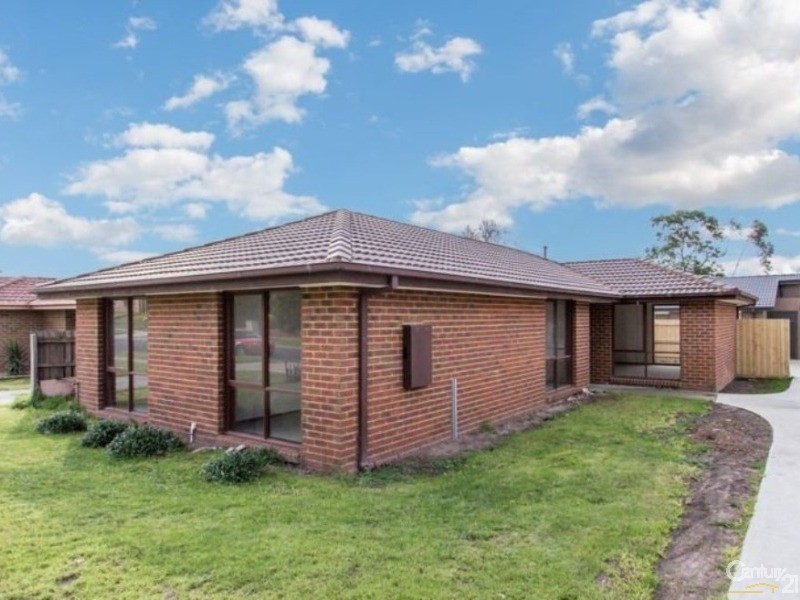 13 Blackwood Drive,, Hampton Park VIC 3976