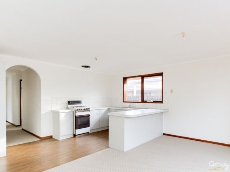 13 Blackwood Drive,, Hampton Park VIC 3976
