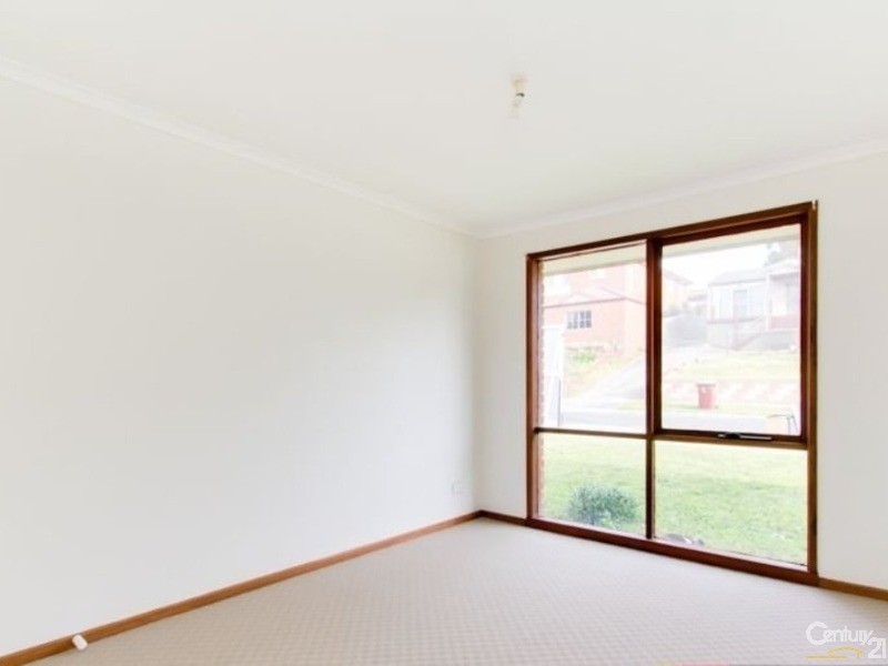 13 Blackwood Drive,, Hampton Park VIC 3976