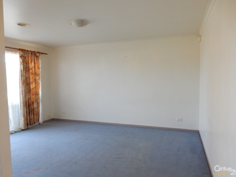 13 Summit Court, Hampton Park VIC 3976