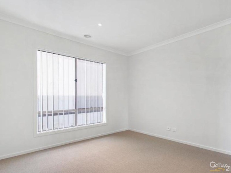 5 Waltzing Drive,, Lynbrook VIC 3975
