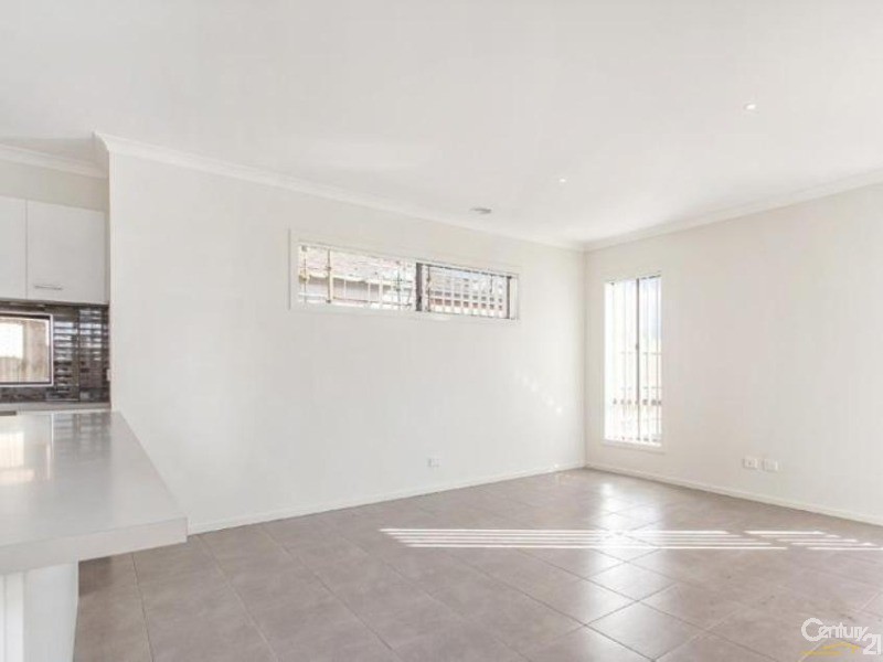 5 Waltzing Drive,, Lynbrook VIC 3975