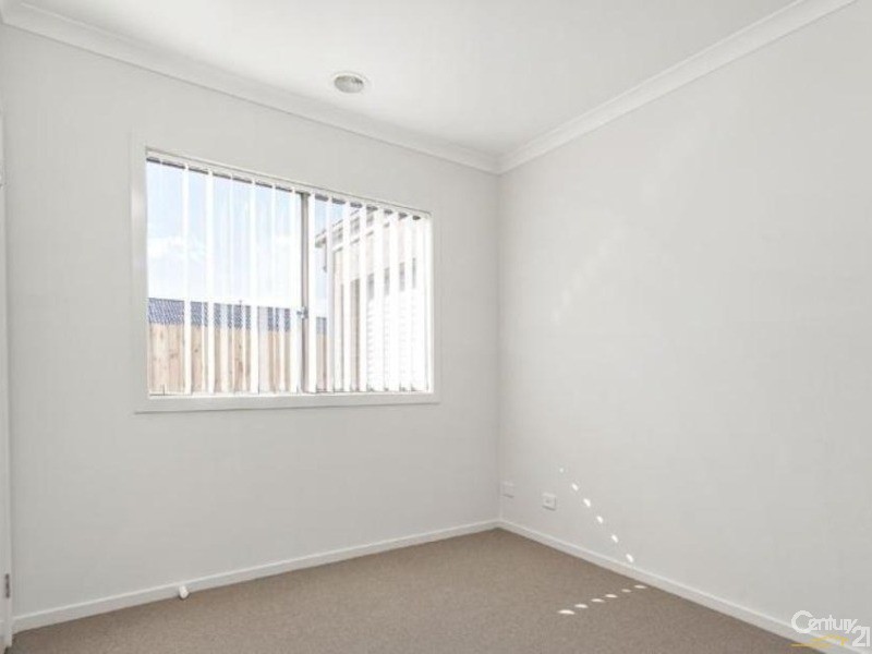 5 Waltzing Drive,, Lynbrook VIC 3975