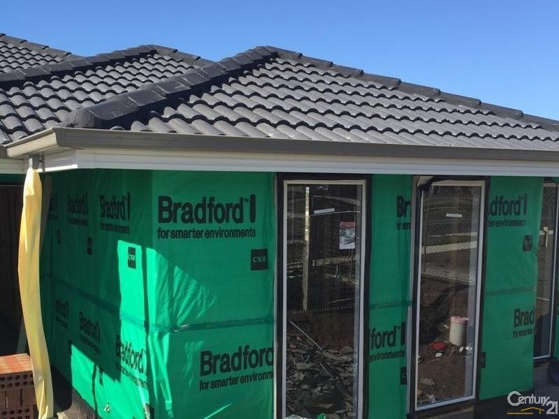 Cranbourne VIC 3977