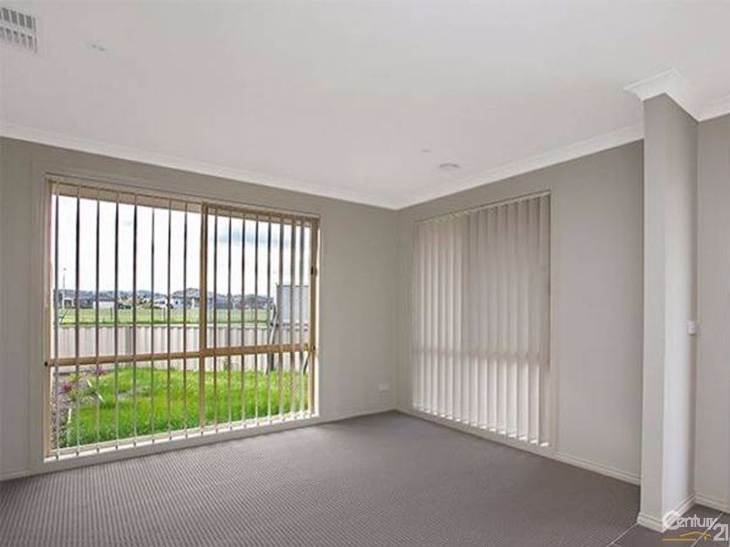 14 Greendale Boulevard, Pakenham VIC 3810
