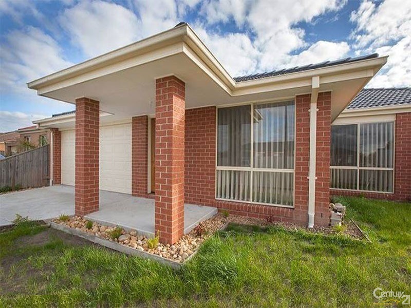 14 Greendale Boulevard, Pakenham VIC 3810