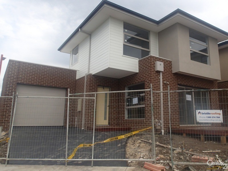 103 Kingdom Drive, Cranbourne VIC 3977