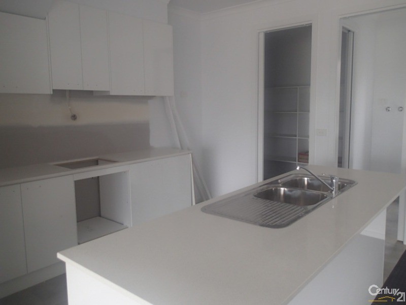 103 Kingdom Drive, Cranbourne VIC 3977