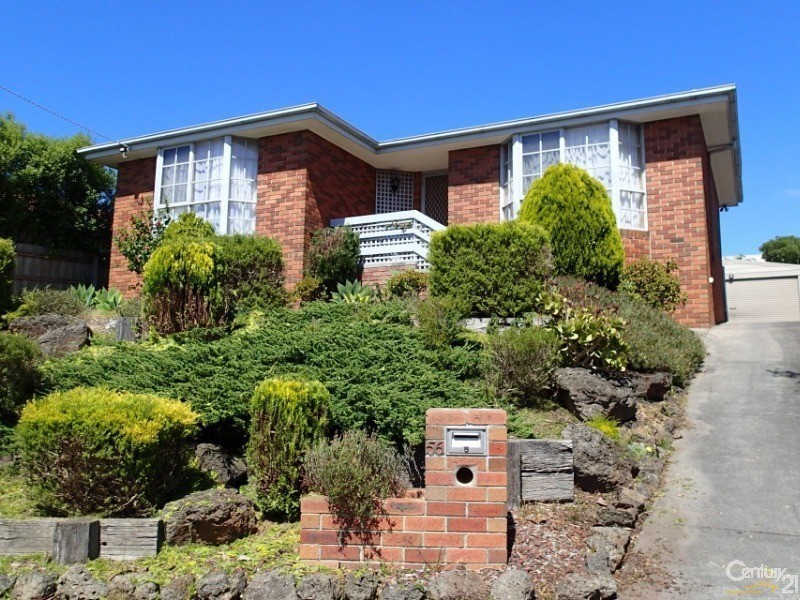 56 Leopold Cres, Hampton Park VIC 3976