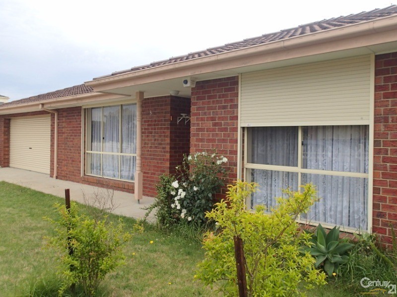 3 Castella Place, Hampton Park VIC 3976