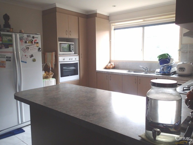 3 Castella Place, Hampton Park VIC 3976