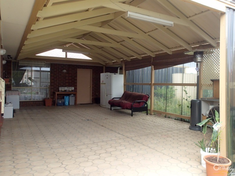 3 Castella Place, Hampton Park VIC 3976