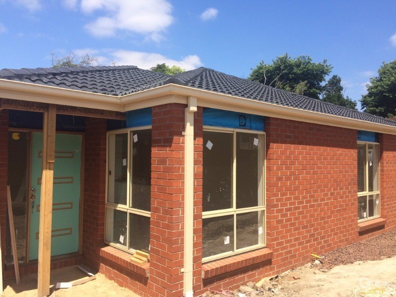 2/5 Leonard Court, Pakenham VIC 3810