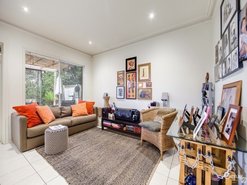 10 Tegans Close, Hallam VIC 3803