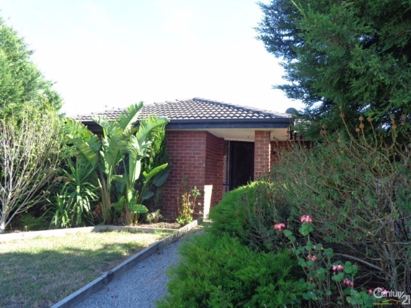 17 Lesley Drive, Hampton Park VIC 3976