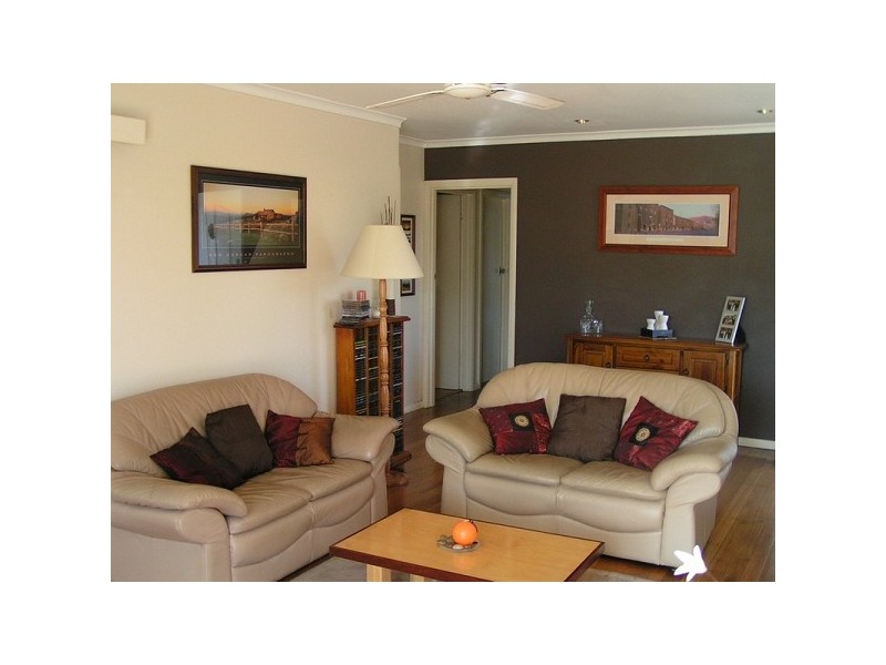 50 SWEETGUM AVENUE, Narre Warren VIC 3805