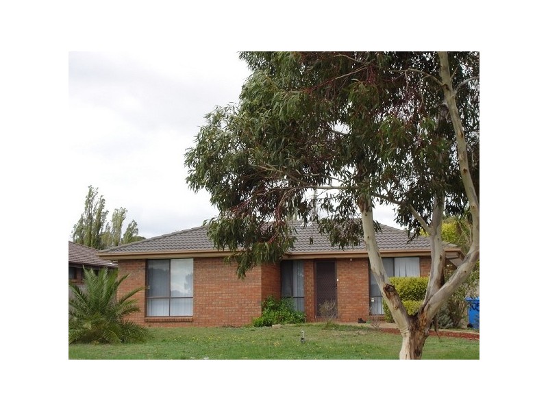 105 OAKTREE DRIVE, Hampton Park VIC 3976