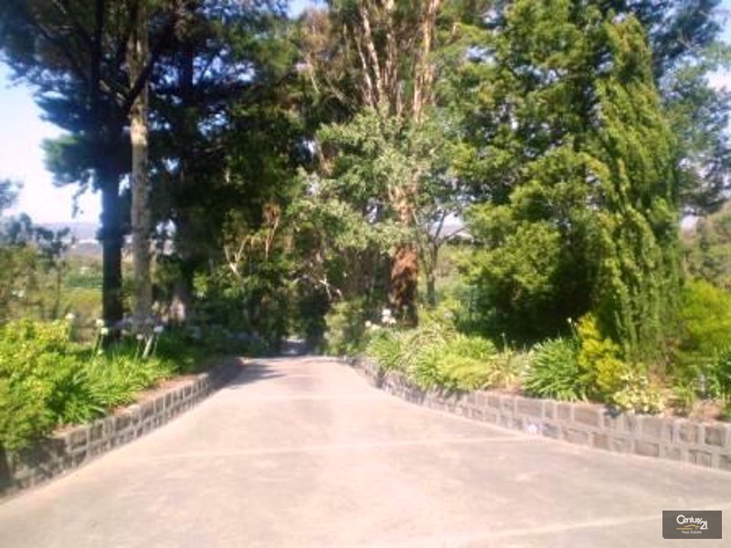 315-327 Harkaway Road, Harkaway VIC 3806