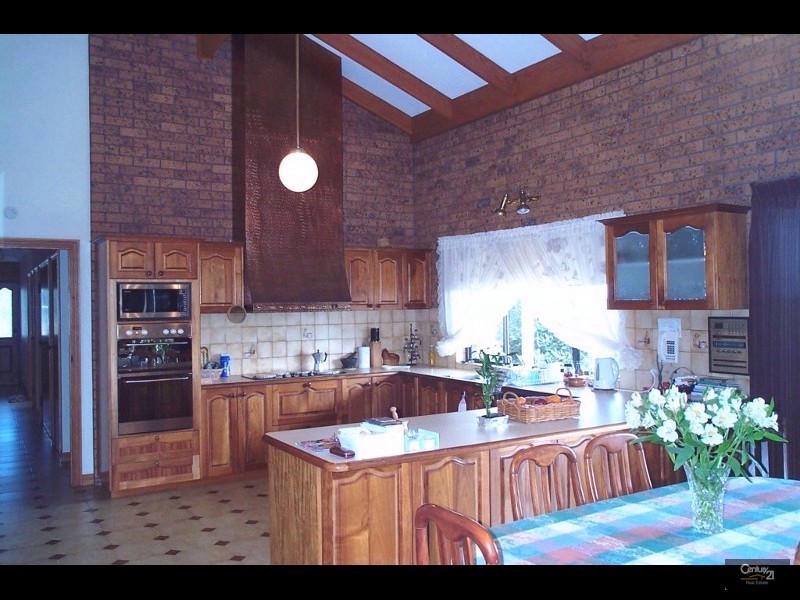 315-327 Harkaway Road, Harkaway VIC 3806