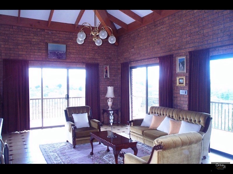 315-327 Harkaway Road, Harkaway VIC 3806