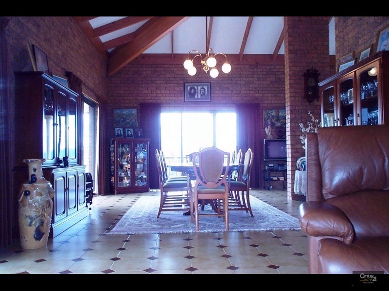 315-327 Harkaway Road, Harkaway VIC 3806