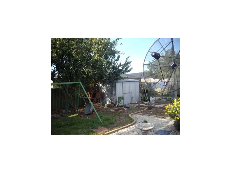 28 Scarborough Drive, Narre Warren South VIC 3805