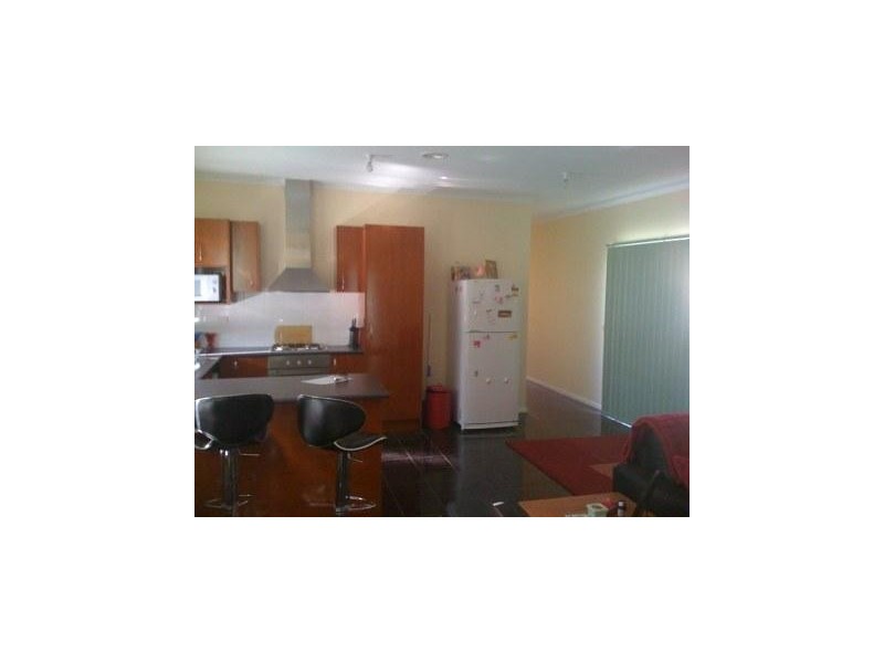 4/4 Hayes Road, Hampton Park VIC 3976