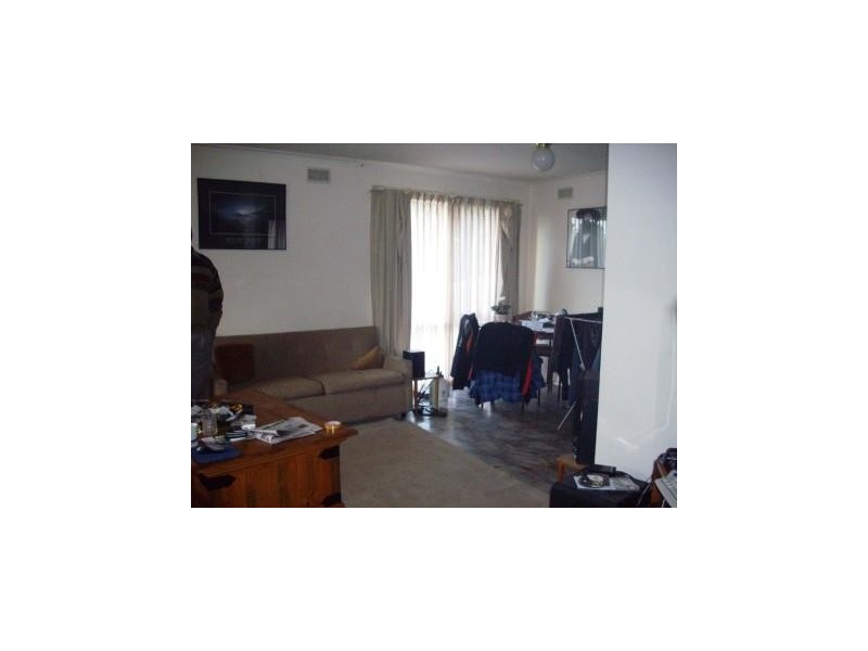 32 Clairmont Avenue, Cranbourne VIC 3977