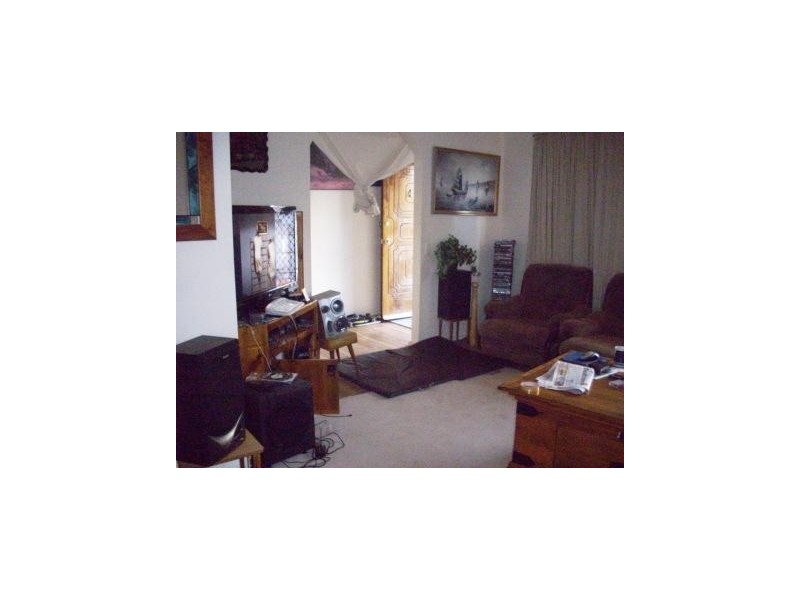 32 Clairmont Avenue, Cranbourne VIC 3977