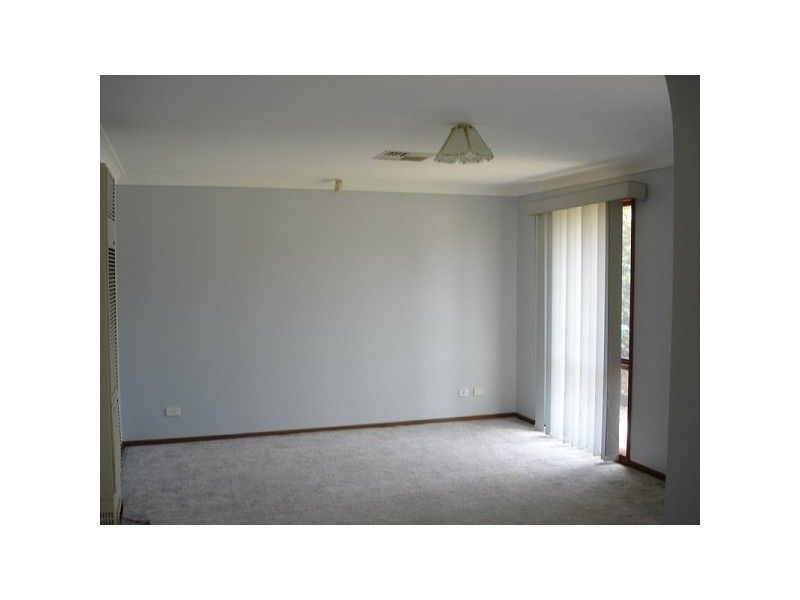 53 Lesley Drive, Hampton Park VIC 3976