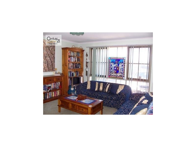 5 Andover Court, Hampton Park VIC 3976