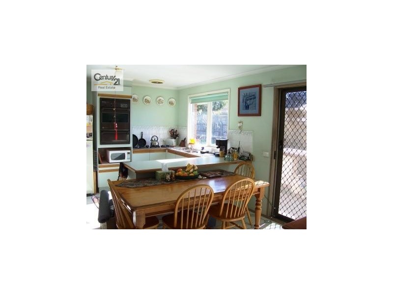 5 Andover Court, Hampton Park VIC 3976