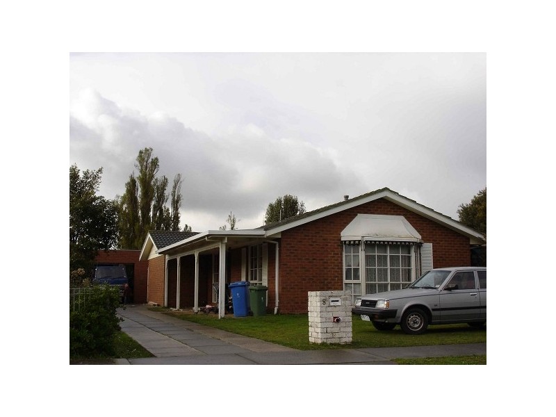 8 Verona Drive, Hampton Park VIC 3976
