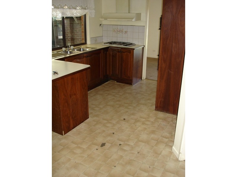 8 Verona Drive, Hampton Park VIC 3976