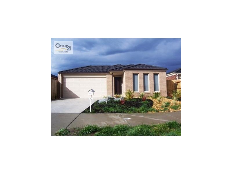 38 Kingsfield Crescent, Lynbrook VIC 3975