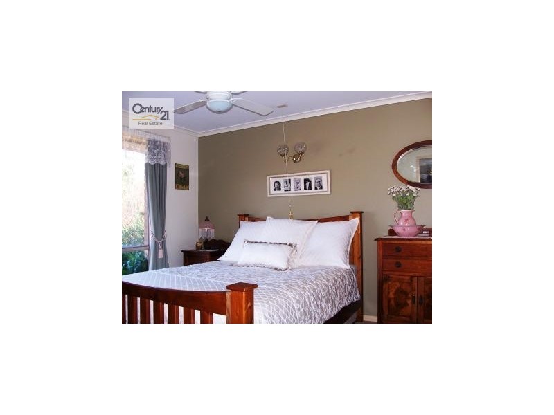 39 The Parkway, Hampton Park VIC 3976