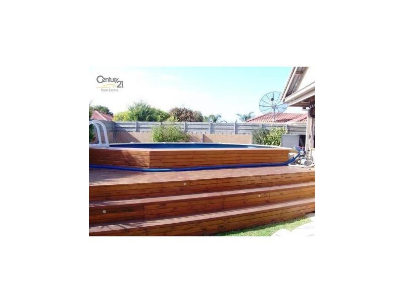 39 The Parkway, Hampton Park VIC 3976