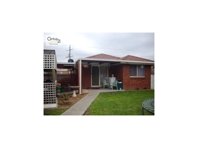 10 Warana Drive, Hampton Park VIC 3976