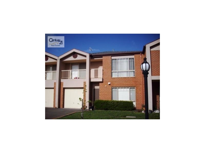 26/12 Grant Close, Berwick VIC 3806