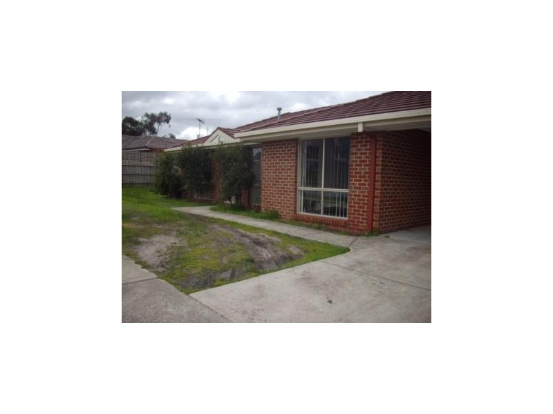 6 Amber, Hampton Park VIC 3976