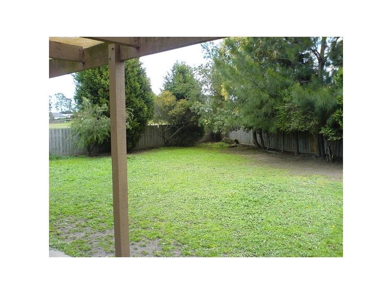 13 Jason Place, Hampton Park VIC 3976