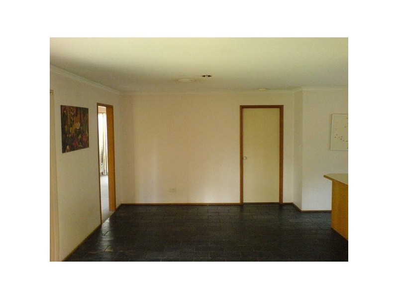 13 Jason Place, Hampton Park VIC 3976