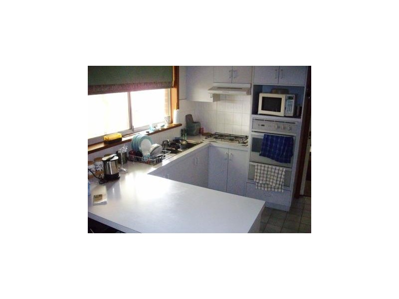 32 Lauren Drive, Hampton Park VIC 3976